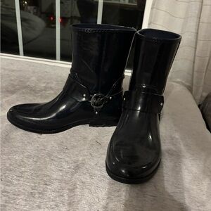 Navy Michael Kors rain boots